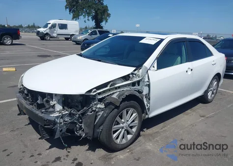 2012 Toyota Camry Hybrid Xle z USA, uszkodzony, nr VIN 4T1BD1FK0CU007194